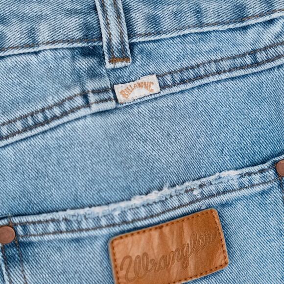 Wrangler x Billabong Women's Flare Jeans Size 27 Patchwork Floral Retro Cowgirl - Picture 6 of 8